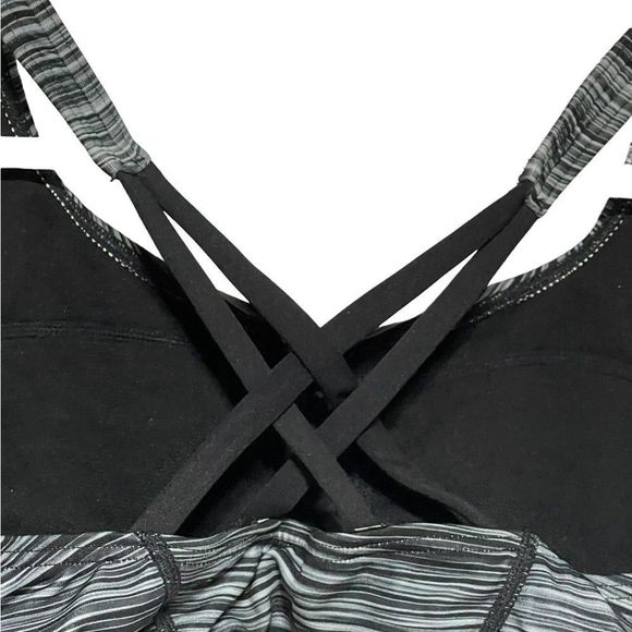 TYR Black/Gray Cross Back Sports Bra Large 10/12 - Picture 3 of 14
